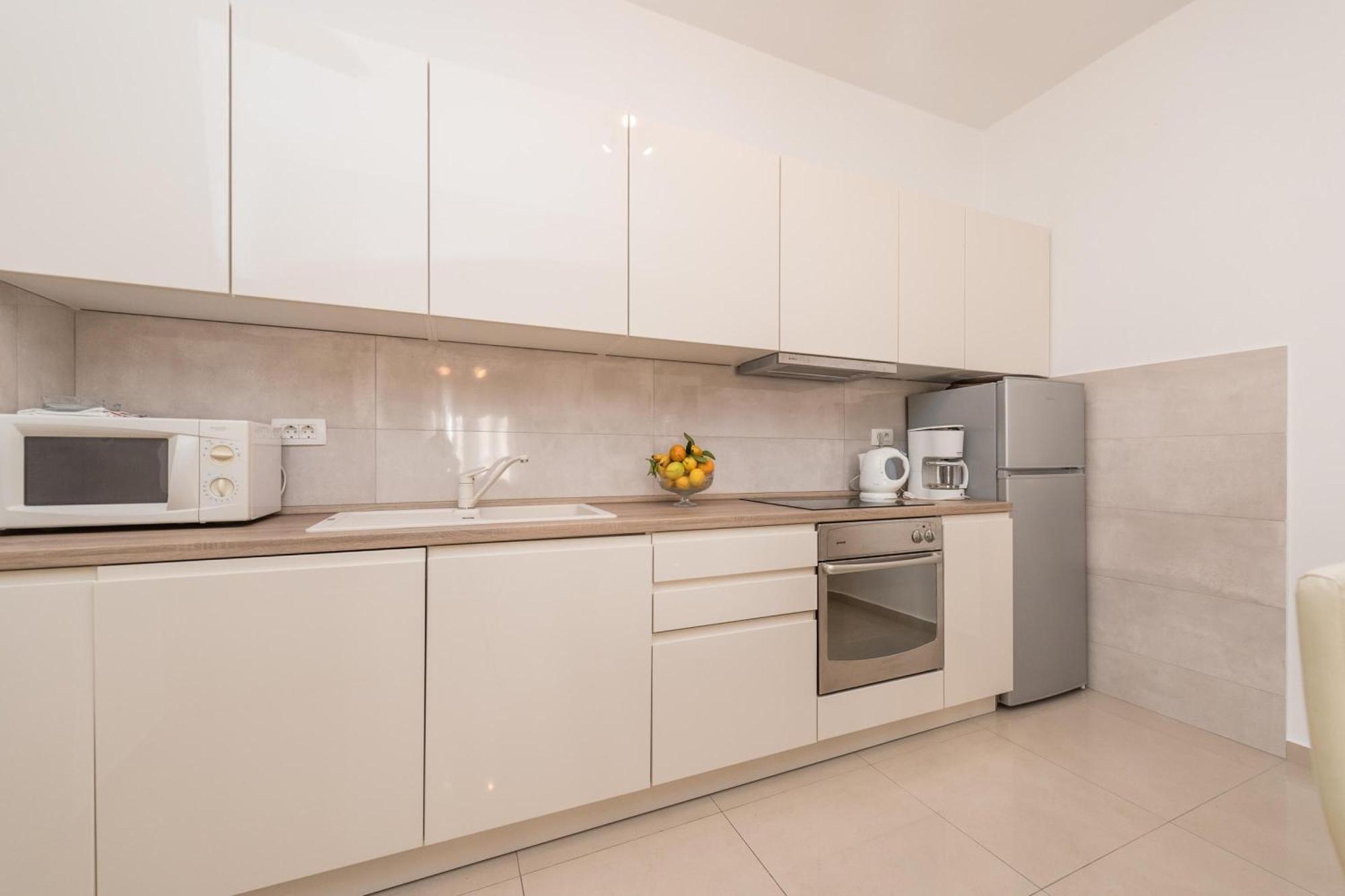 Family Friendly Pool House Ana - Happy Rentals Bibinje Εξωτερικό φωτογραφία